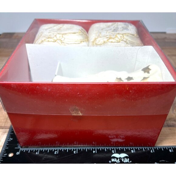 Angel Soap Dispenser & Towels Gift Set - Picture 4 of 5